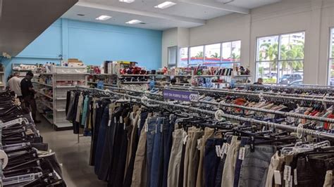 Goodwill honolulu - On Tuesdays, Goodwill offers a 20% Senior Discount* to customers 60 years of age or older. To qualify for the Senior Discount, please present a valid picture ID. A 20% Military Discount* is offered to the men and ... Honolulu, HI 96819-2020 info@higoodwill.org; p.808-836-0313; Instagram Twitter Youtube Facebook. this website is powered by white ...